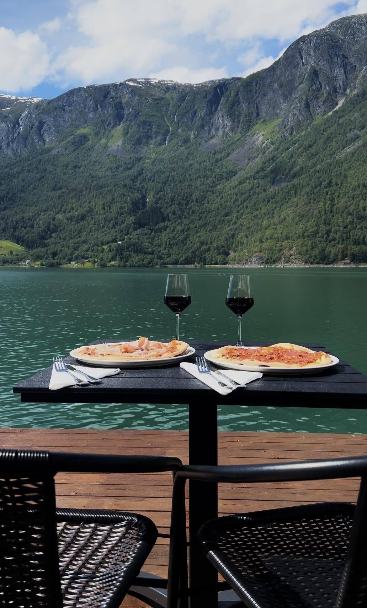 Pizza frå omnane