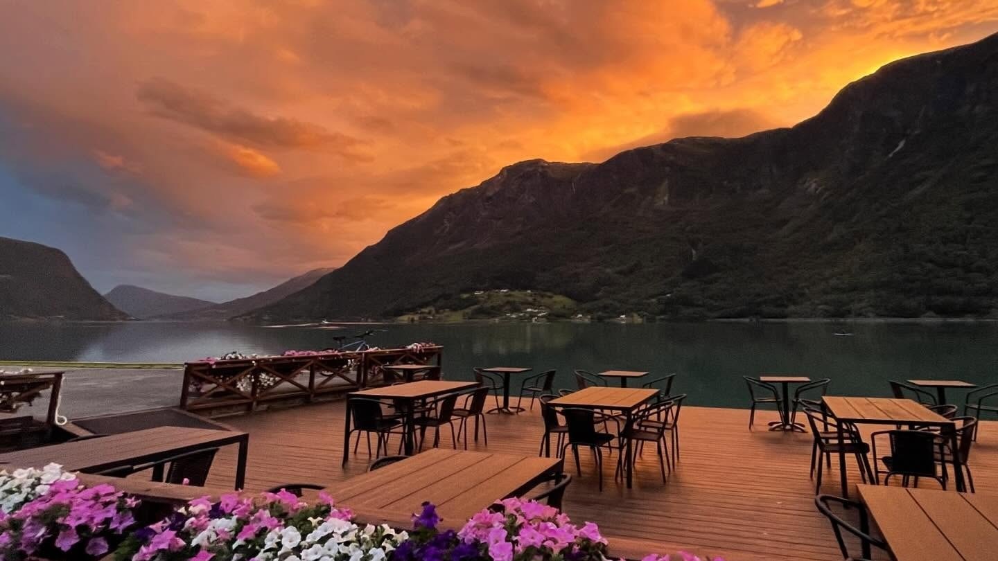 Bordet ditt står ute i fjorden